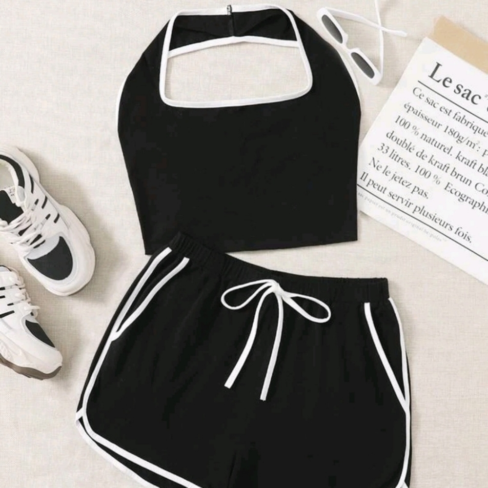 Black and white scribe wear set